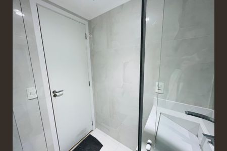 Apartamento para alugar com 64m², 2 quartos e 1 vaga Apartamento para alugar com 64m², 2 quartos e 1 vagaBanheiro 2