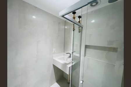 Apartamento para alugar com 64m², 2 quartos e 1 vaga Apartamento para alugar com 64m², 2 quartos e 1 vagaBanheiro 2