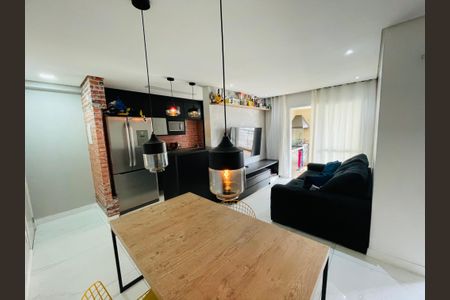 Apartamento para alugar com 64m², 2 quartos e 1 vaga Apartamento para alugar com 64m², 2 quartos e 1 vagaSala de Jantar