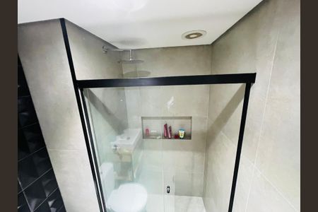 Apartamento para alugar com 64m², 2 quartos e 1 vaga Apartamento para alugar com 64m², 2 quartos e 1 vagaBanheiro 1