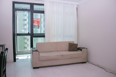 Sala de apartamento à venda com 3 quartos, 69m² em Sion, Belo Horizonte