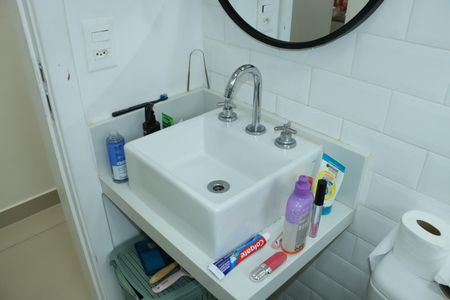 Casa de condomínio para alugar com 177m², 2 quartos e 2 vagasBanheiro