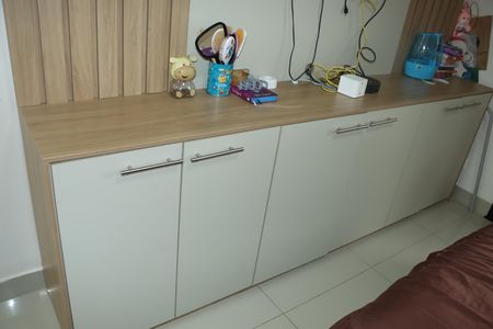 Casa de condomínio para alugar com 177m², 2 quartos e 2 vagasSuíte