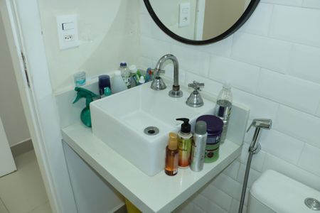 Casa de condomínio para alugar com 177m², 2 quartos e 2 vagasBanheiro da Suíte