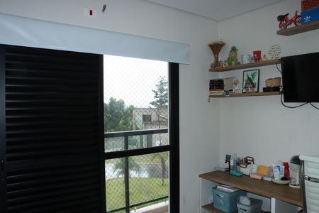 Casa de Condomínio para alugar com 2 quartos, 177m² em Jardim Semiramis, Cotia