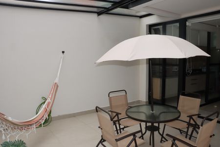 Casa de condomínio para alugar com 177m², 2 quartos e 2 vagasVaranda