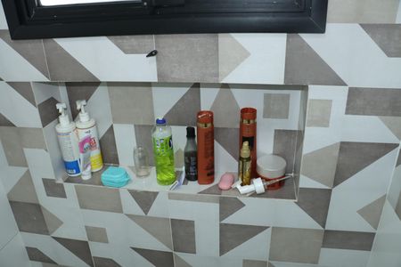 Casa de condomínio para alugar com 177m², 2 quartos e 2 vagasBanheiro