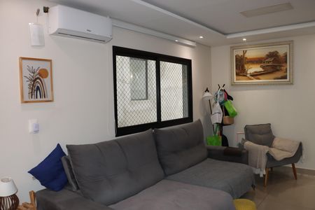 Casa de condomínio para alugar com 177m², 2 quartos e 2 vagasSala