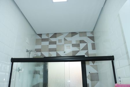 Casa de condomínio para alugar com 177m², 2 quartos e 2 vagasBanheiro