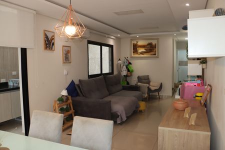 Casa de condomínio para alugar com 177m², 2 quartos e 2 vagasSala