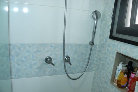 Casa de condomínio para alugar com 177m², 2 quartos e 2 vagasBanheiro da Suíte