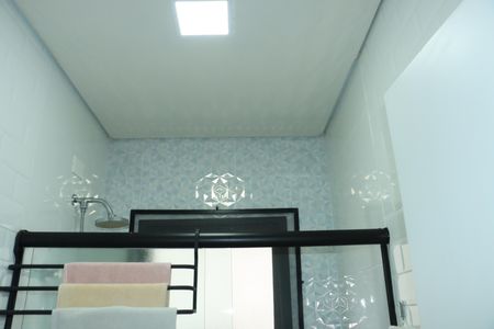 Casa de condomínio para alugar com 177m², 2 quartos e 2 vagasBanheiro da Suíte