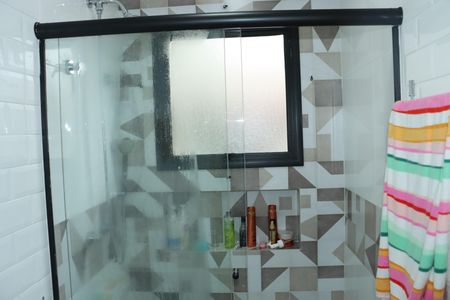 Casa de condomínio para alugar com 177m², 2 quartos e 2 vagasBanheiro