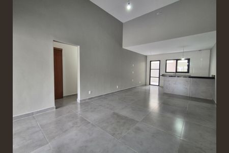 Sala de casa de condomínio à venda com 3 quartos, 169m² em Vargem Pequena, Rio de Janeiro