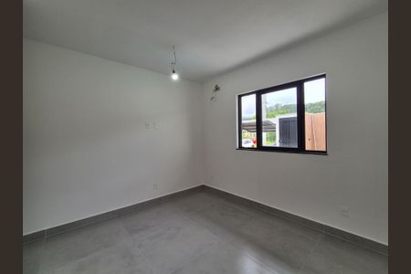 Casa de condomínio à venda com 169m², 3 quartos e 2 vagas Casa de condomínio à venda com 169m², 3 quartos e 2 vagasSuíte 2