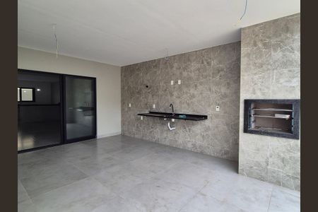 Casa de condomínio à venda com 169m², 3 quartos e 2 vagas Casa de condomínio à venda com 169m², 3 quartos e 2 vagasVaranda gourmet