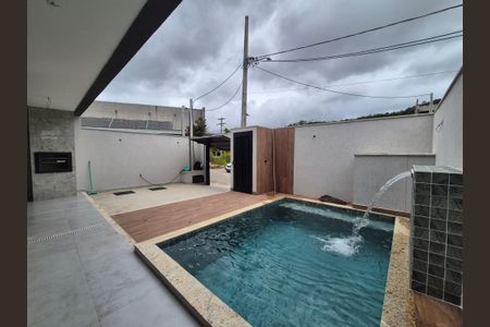 Casa de condomínio à venda com 169m², 3 quartos e 2 vagas Casa de condomínio à venda com 169m², 3 quartos e 2 vagasÁrea externa