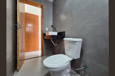 Casa de condomínio à venda com 169m², 3 quartos e 2 vagas Casa de condomínio à venda com 169m², 3 quartos e 2 vagasBanheiro suite 2