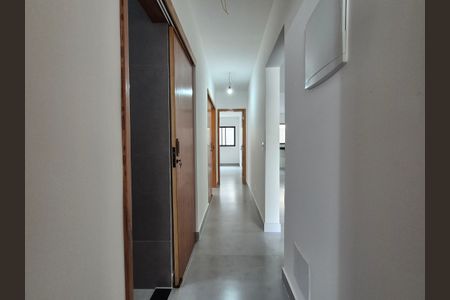 Casa de condomínio à venda com 169m², 3 quartos e 2 vagas Casa de condomínio à venda com 169m², 3 quartos e 2 vagasCorredor