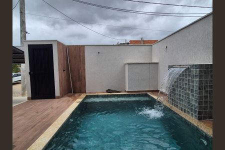 Casa de condomínio à venda com 169m², 3 quartos e 2 vagas Casa de condomínio à venda com 169m², 3 quartos e 2 vagasÁrea externa