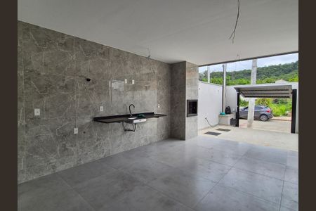 Casa de condomínio à venda com 169m², 3 quartos e 2 vagas Casa de condomínio à venda com 169m², 3 quartos e 2 vagasVaranda gourmet