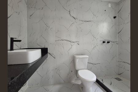 Casa de condomínio à venda com 169m², 3 quartos e 2 vagas Casa de condomínio à venda com 169m², 3 quartos e 2 vagasBanheiro suite 1