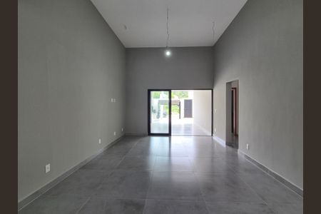 Casa de condomínio à venda com 169m², 3 quartos e 2 vagas Casa de condomínio à venda com 169m², 3 quartos e 2 vagasSala