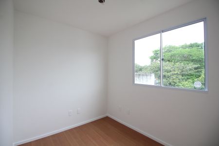 Quarto 2 de apartamento para alugar com 2 quartos, 40m² em Taquara, Rio de Janeiro