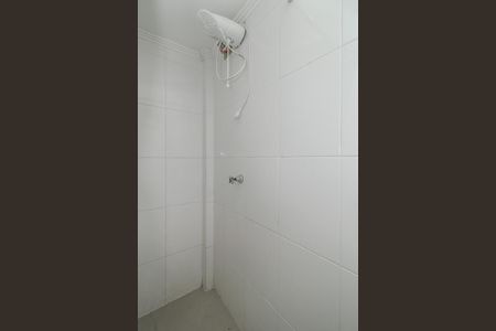 Banheiro de apartamento à venda com 1 quarto, 40m² em Petrópolis, Porto Alegre