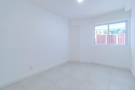 Apartamento à venda com 108m², 3 quartos e sem vaga Apartamento à venda com 108m², 3 quartos e sem vagaQuarto