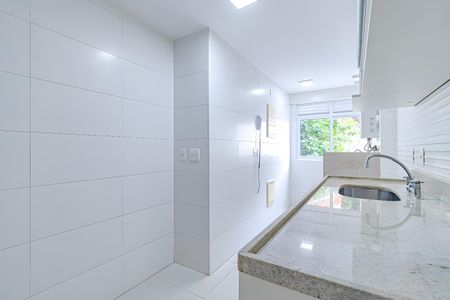 Apartamento à venda com 108m², 3 quartos e sem vaga Apartamento à venda com 108m², 3 quartos e sem vagaCozinha e Área de Serviço