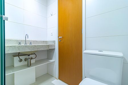 Apartamento à venda com 108m², 3 quartos e sem vaga Apartamento à venda com 108m², 3 quartos e sem vagaBanheiro da Suíte