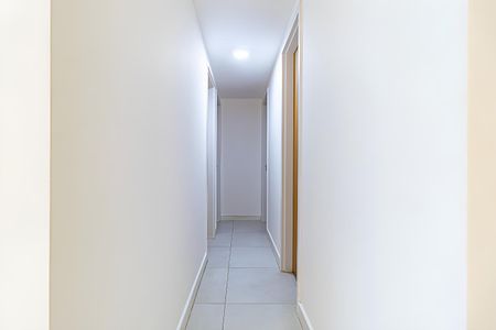 Apartamento à venda com 108m², 3 quartos e sem vaga Apartamento à venda com 108m², 3 quartos e sem vagaCorredor