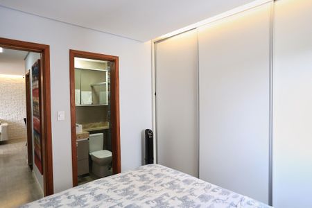 Apartamento à venda com 80m², 3 quartos e 1 vagaSuíte