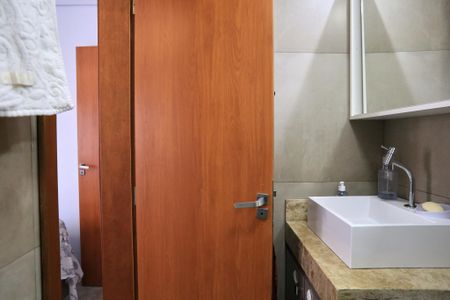 Apartamento à venda com 80m², 3 quartos e 1 vagaBanheiro da Suíte