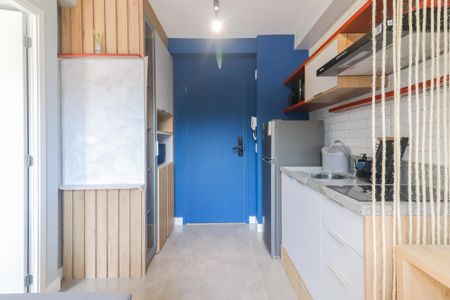 Cozinha de apartamento para alugar com 1 quarto, 24m² em Vila Butantã, São Paulo