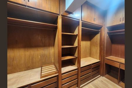 Apartamento à venda com 168m², 3 quartos e 2 vagas