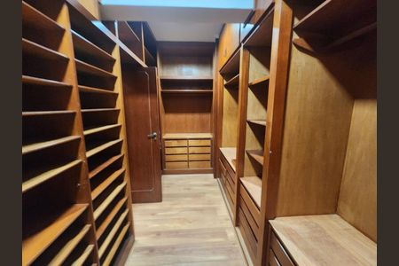 Apartamento à venda com 168m², 3 quartos e 2 vagas