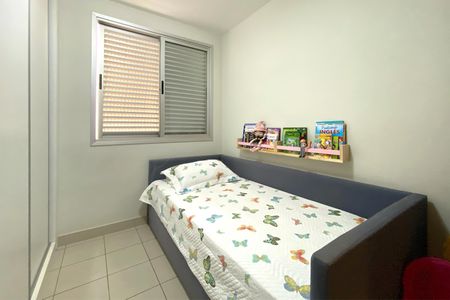 Apartamento à venda com 78m², 3 quartos e 2 vagasQuarto  2