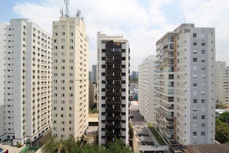 Vista de apartamento à venda com 1 quarto, 45m² em Indianópolis, São Paulo