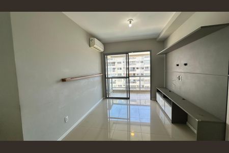 Sala de apartamento para alugar com 2 quartos, 68m² em Recreio dos Bandeirantes, Rio de Janeiro