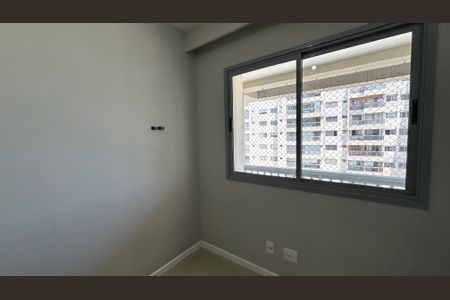 Quarto 1 de apartamento para alugar com 2 quartos, 68m² em Recreio dos Bandeirantes, Rio de Janeiro