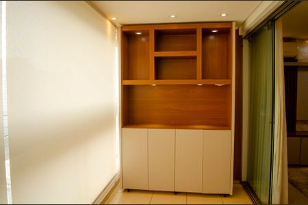 Varanda Sala  de apartamento para alugar com 2 quartos, 89m² em Nova Suíça , Goiânia