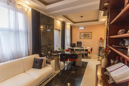 Sala de casa para alugar com 4 quartos, 99m² em Santa Tereza, Belo Horizonte