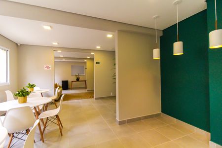 Apartamento para alugar com 33m², 2 quartos e sem vaga Apartamento para alugar com 33m², 2 quartos e sem vagaÁrea comum - Salão de festas