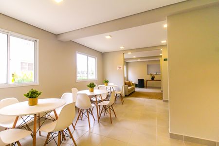 Apartamento para alugar com 33m², 2 quartos e sem vaga Apartamento para alugar com 33m², 2 quartos e sem vagaÁrea comum - Salão de festas