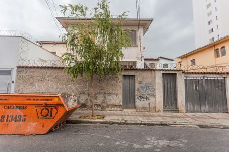Casa à venda com 300m², 3 quartos e 3 vagasFachada