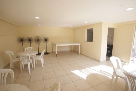 Apartamento à venda com 60m², 2 quartos e 1 vagaÁrea gourmet