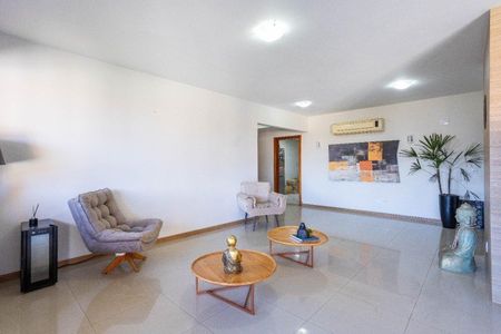 Sala de apartamento para alugar com 3 quartos, 240m² em Moinhos de Vento, Porto Alegre