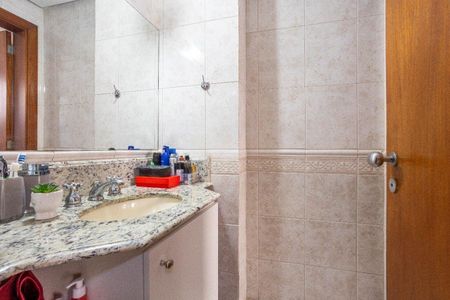 Banheiro 2 de apartamento para alugar com 3 quartos, 240m² em Moinhos de Vento, Porto Alegre